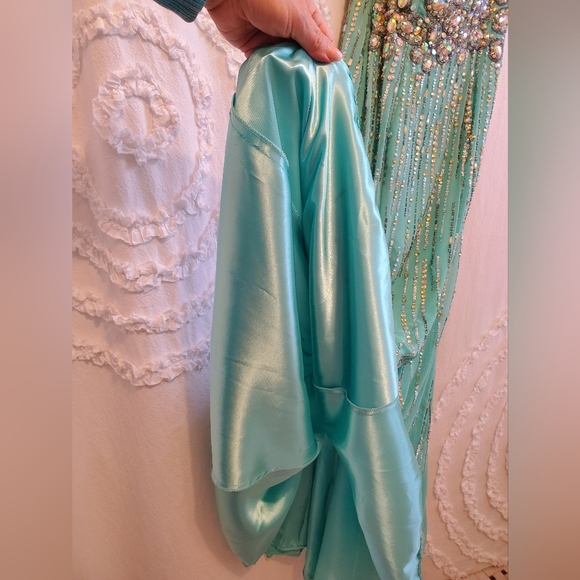 PARTYTIME SEQUINS GEMS GOWN - Picture 15 of 16